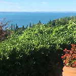 Garda Lake Villa with private pool